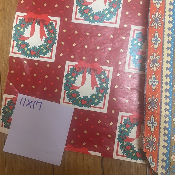 Pieces of vintage wrapping paper pieces of wrapping paper - Picture 4 of 11